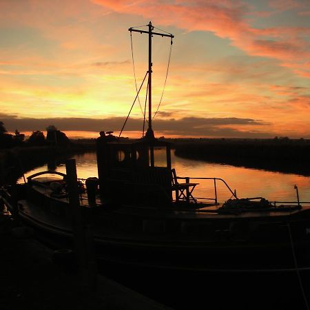 The Cockatrice B&B Reedham エクステリア 写真